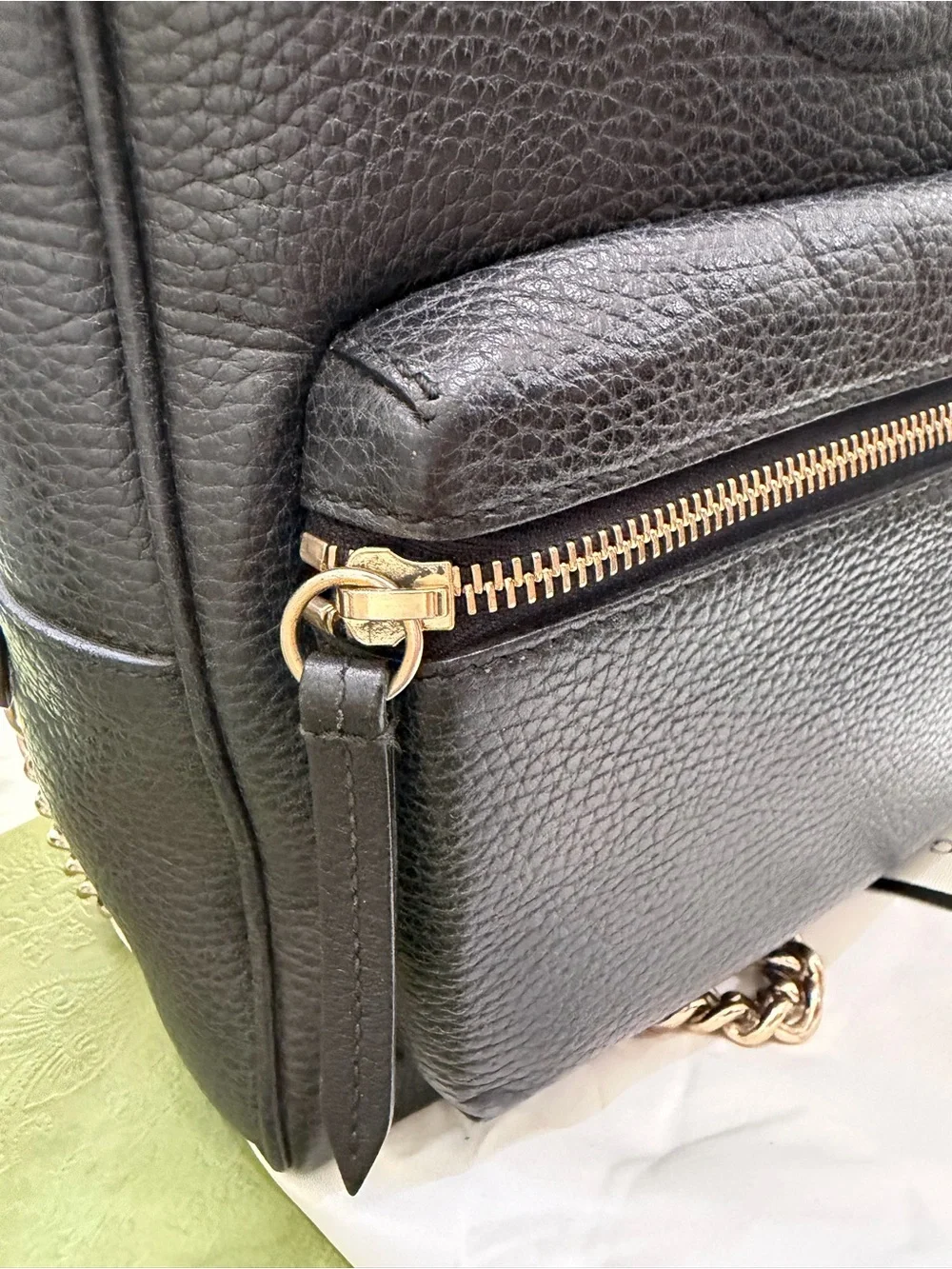 Gucci classic soho